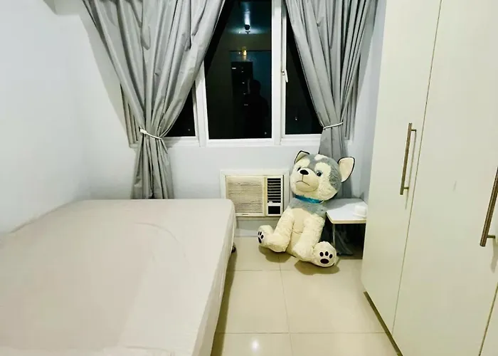 Simple Staycay * Manila